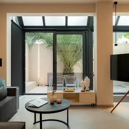 アパートホテル Fos Premium By Halu! - Modern Living In A Brand New Building テッサロニキ
