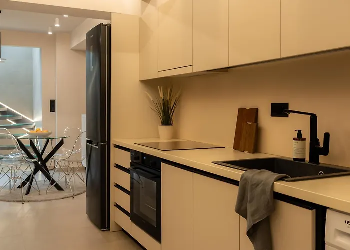 Fos Premium By Halu! - Modern Living In A Brand New Building 테살로니키